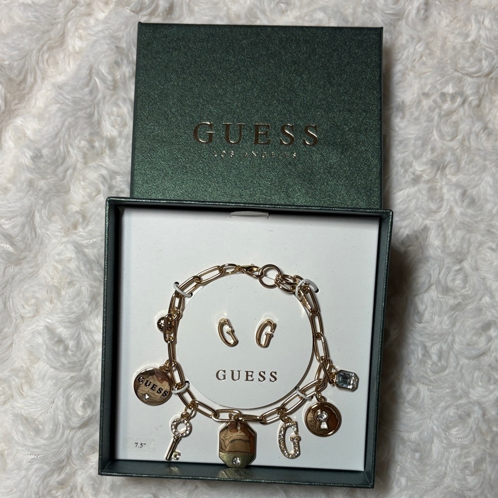 Guess Gold Charm Bracelet